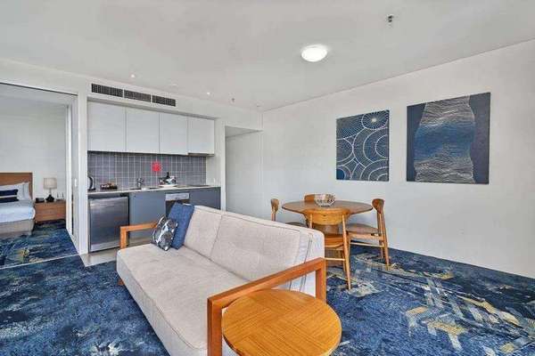 1007/1 Marlin Parade, Cairns City - Thumbnail 4