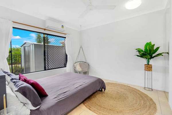 31 Woodrose Drive, Mount Sheridan - Thumbnail 8