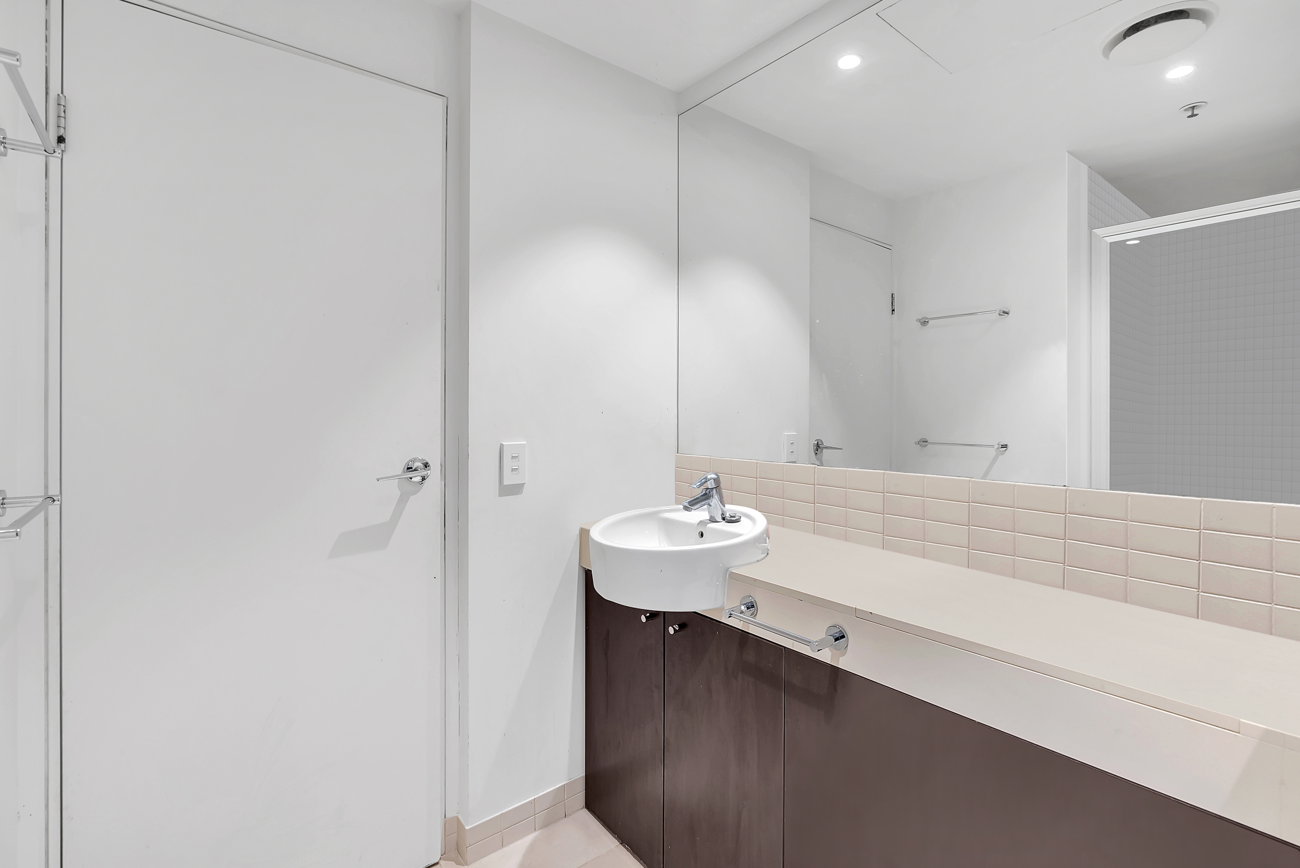 404/1 MARLIN PARADE, Cairns City - Thumbnail 8