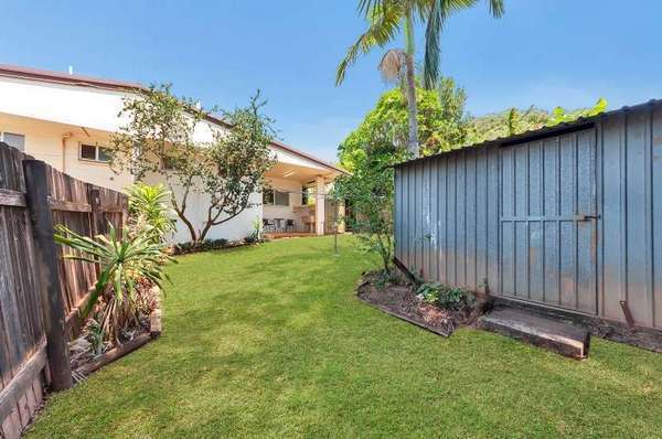 2/5 Anderson Street, Trinity Beach - Thumbnail 2