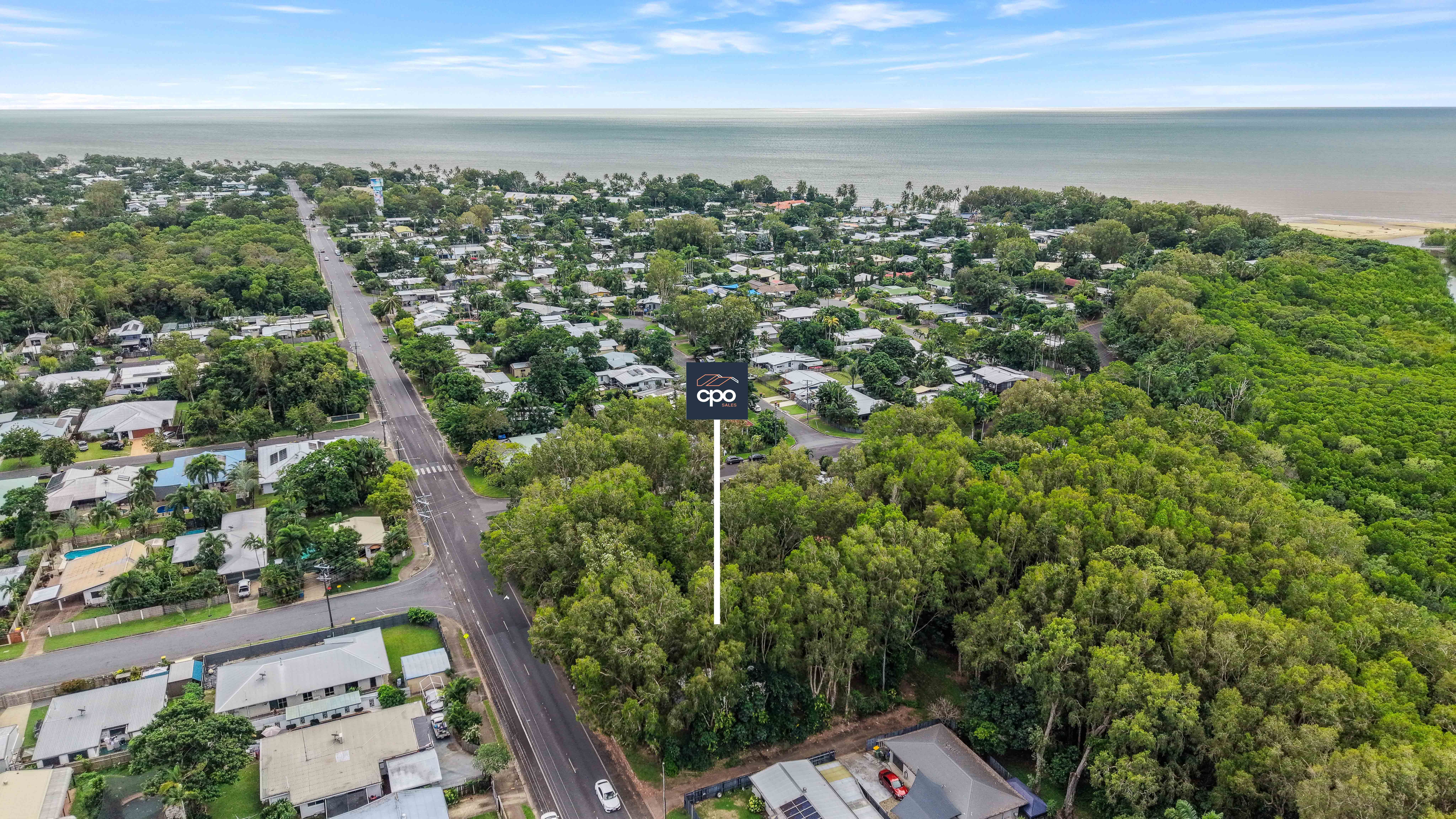 22 Oleander Street, Holloways Beach - Thumbnail 2