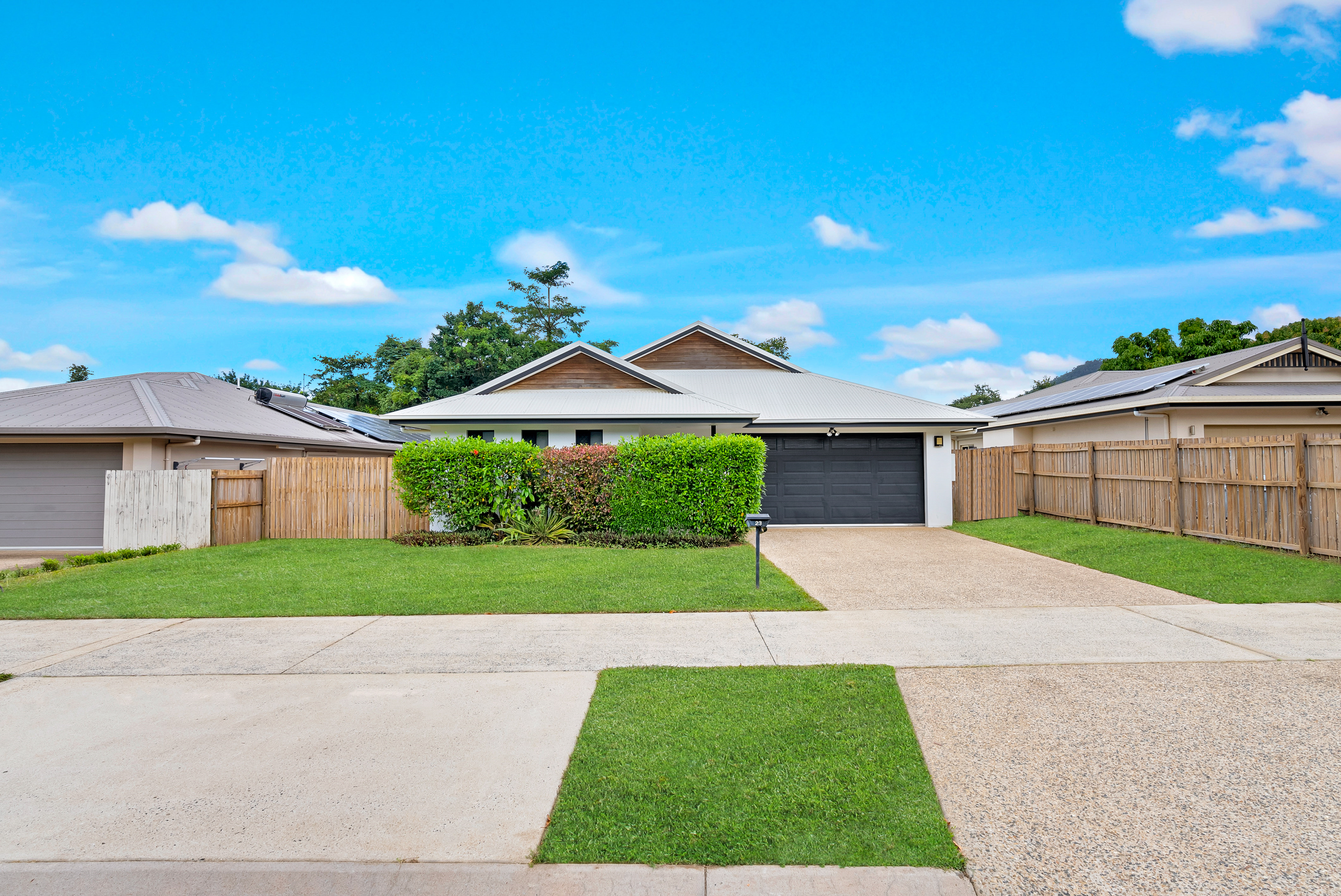 23 Fitzmaurice Drive, Bentley Park - Thumbnail 3