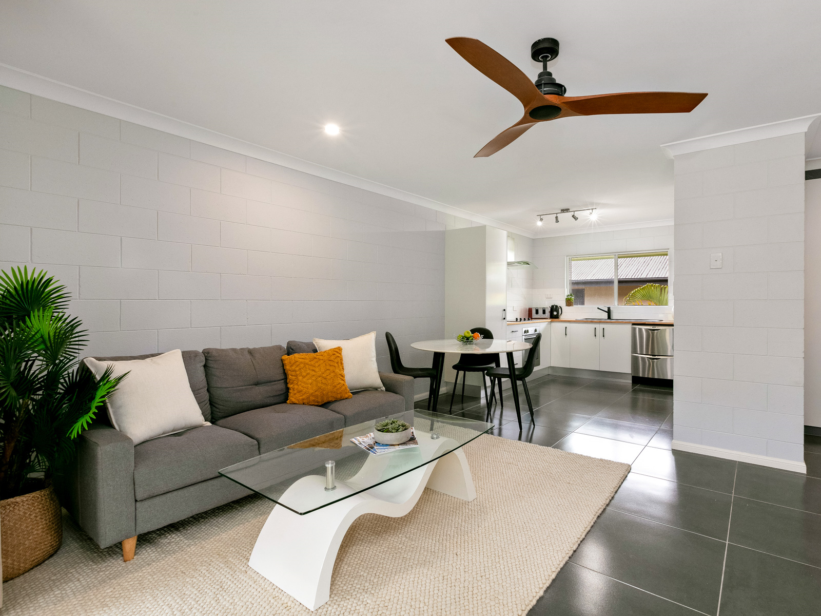 6/12 Girralong Street, Woree - Thumbnail 3