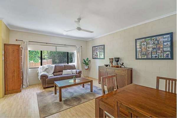 4 Seabreeze Court, Redlynch - Thumbnail 2
