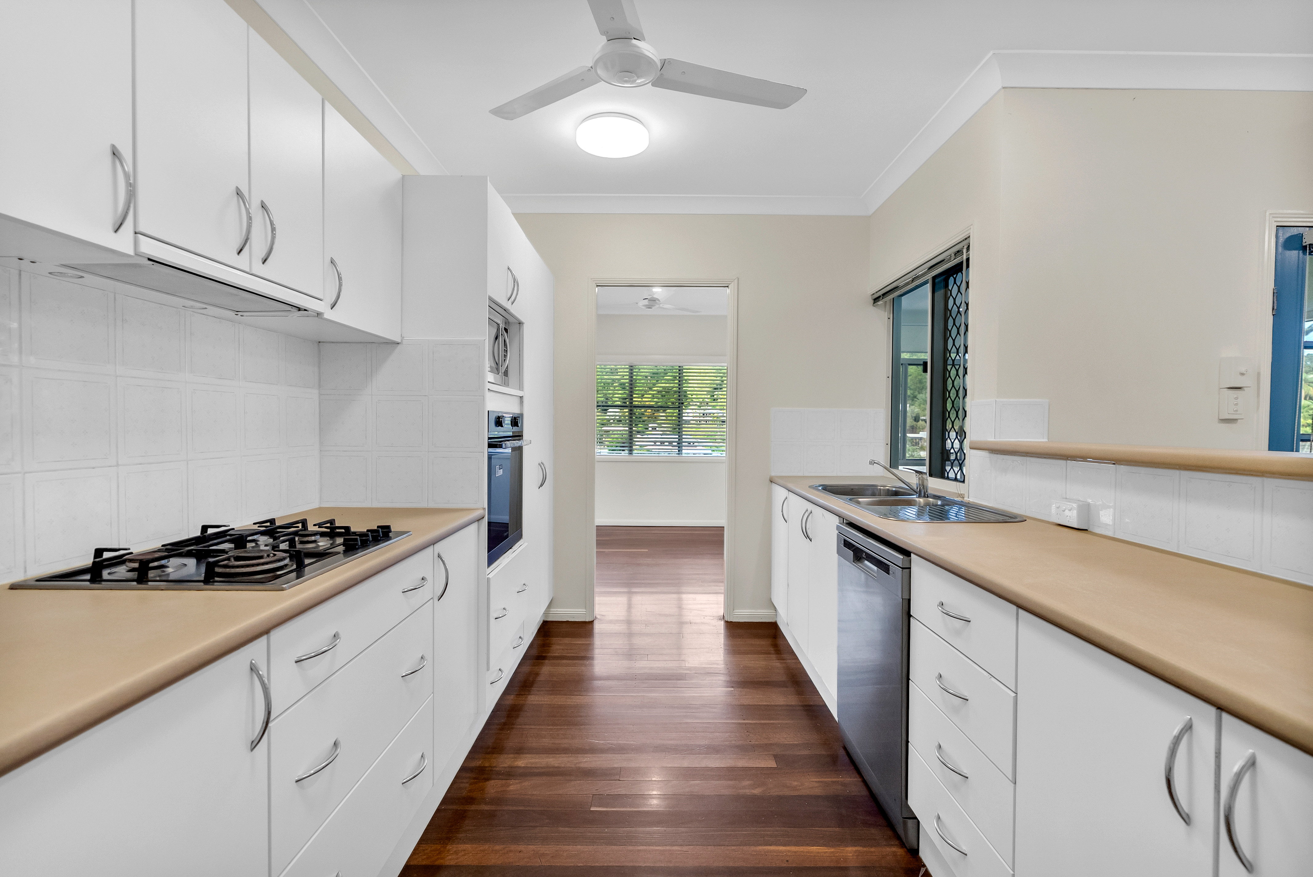 11 Gouldian Street, Bayview Heights - Thumbnail 8