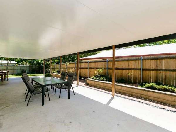 2 Roebuck Close, Bentley Park - Thumbnail 3