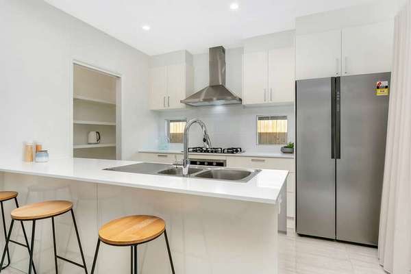 4 Rosario Close, Gordonvale - Thumbnail 2