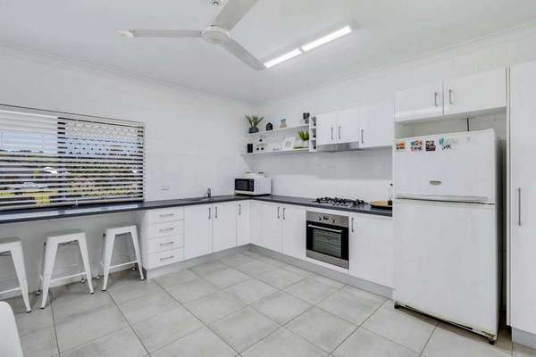 18 Nivosa Court, Mission Beach - Thumbnail 5
