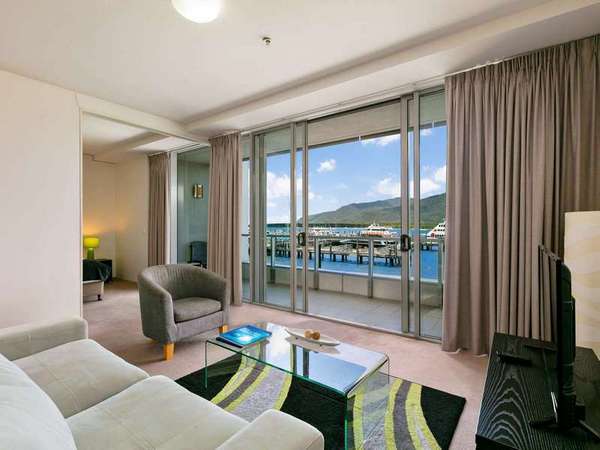 206/1 Marlin Parade, Cairns City - Thumbnail 2