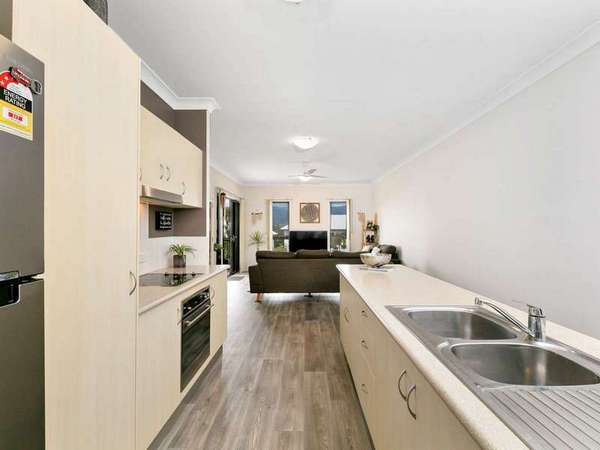 10/93-95 McLeod Street, Cairns City - Thumbnail 2