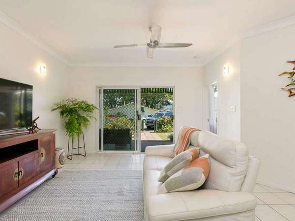 2/133 Collins Avenue, Edge Hill - Thumbnail 5