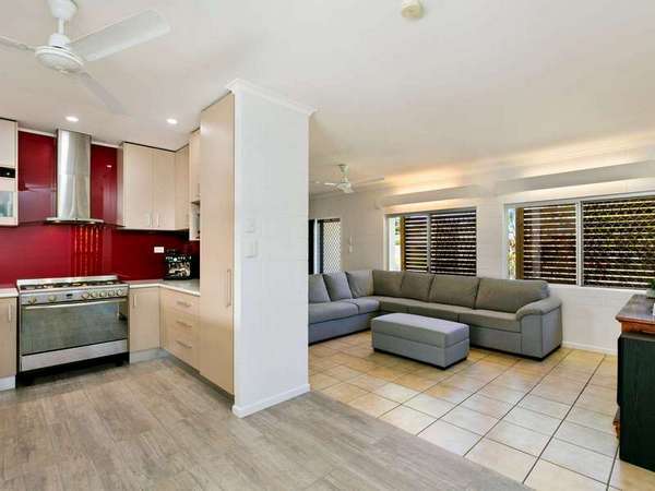 2 Roebuck Close, Bentley Park - Thumbnail 5