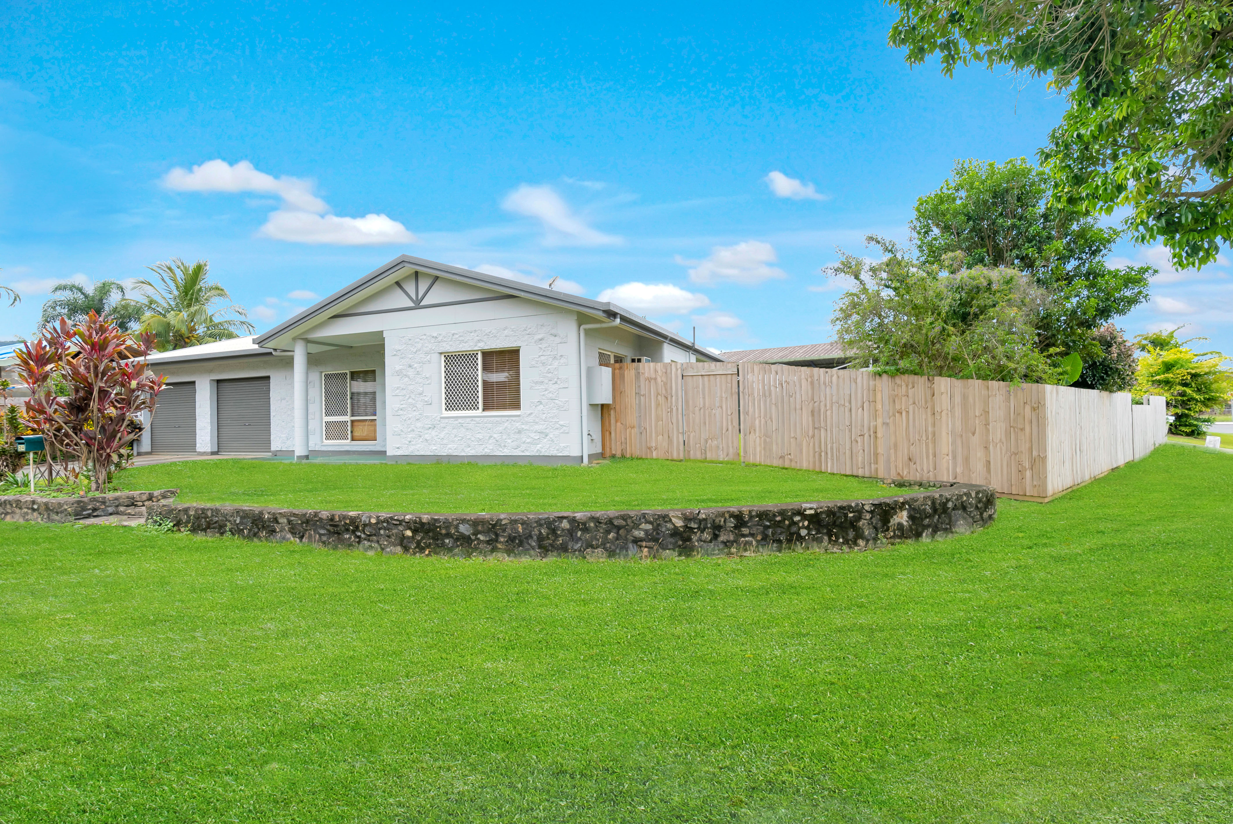 24 Accatino St, Edmonton - Thumbnail 2