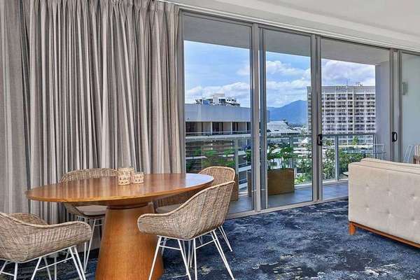 903/1 Marlin Parade, Cairns City - Thumbnail 3