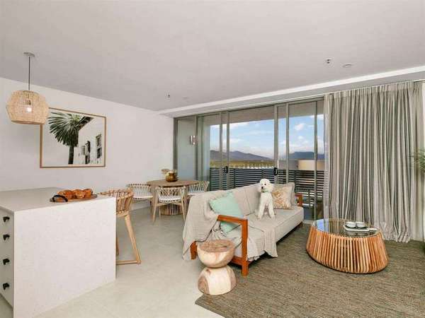 1005/1 Marlin Parade, Cairns City - Thumbnail 2