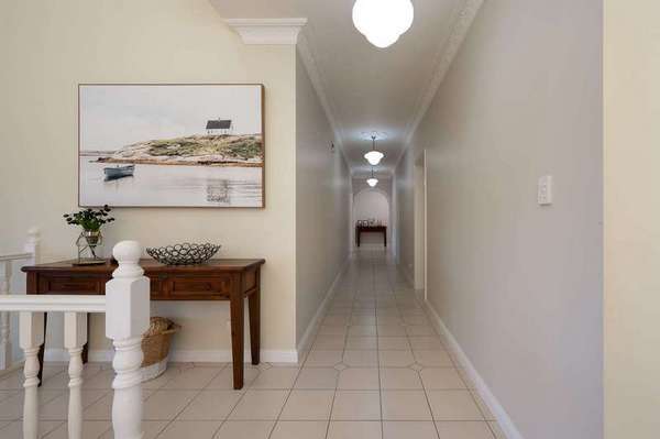 8 Waterfall Close, Edmonton - Thumbnail 7