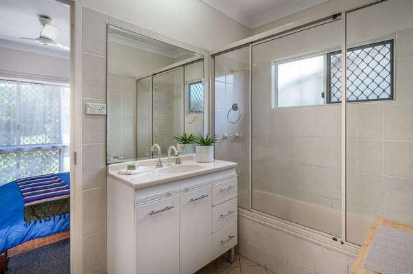 24 Cairnwell Street, Smithfield - Thumbnail 8