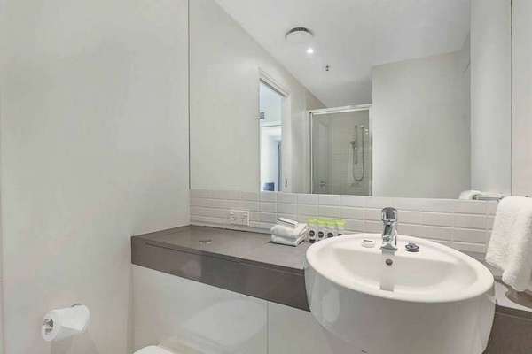 1 Marlin Pde, Cairns City - Thumbnail 6