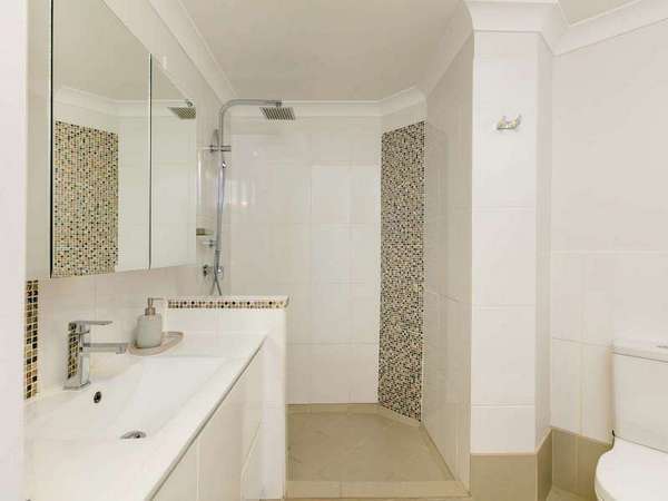 2/133 Collins Avenue, Edge Hill - Thumbnail 7