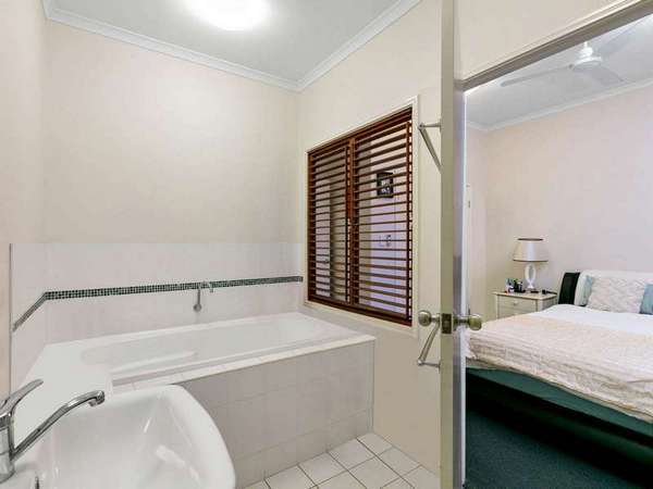 9/15-21 Clare Street, Parramatta Park - Thumbnail 7