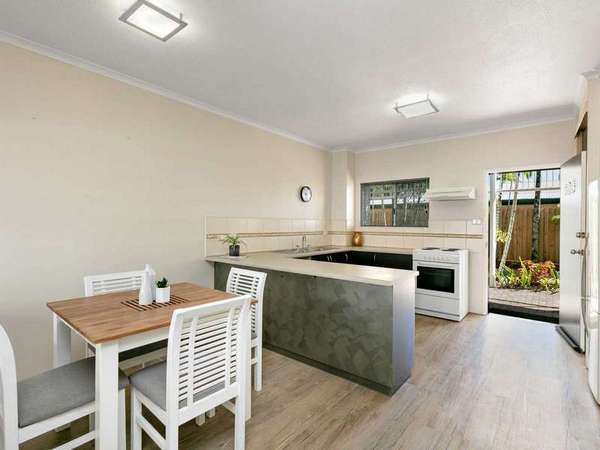 109/219-225 McLeod St, Cairns North - Thumbnail 3