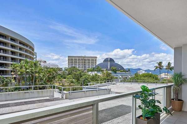 406/1 Marlin Parade, Cairns City - Thumbnail 2