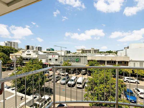24/71-75 Lake Street, Cairns City - Thumbnail 4