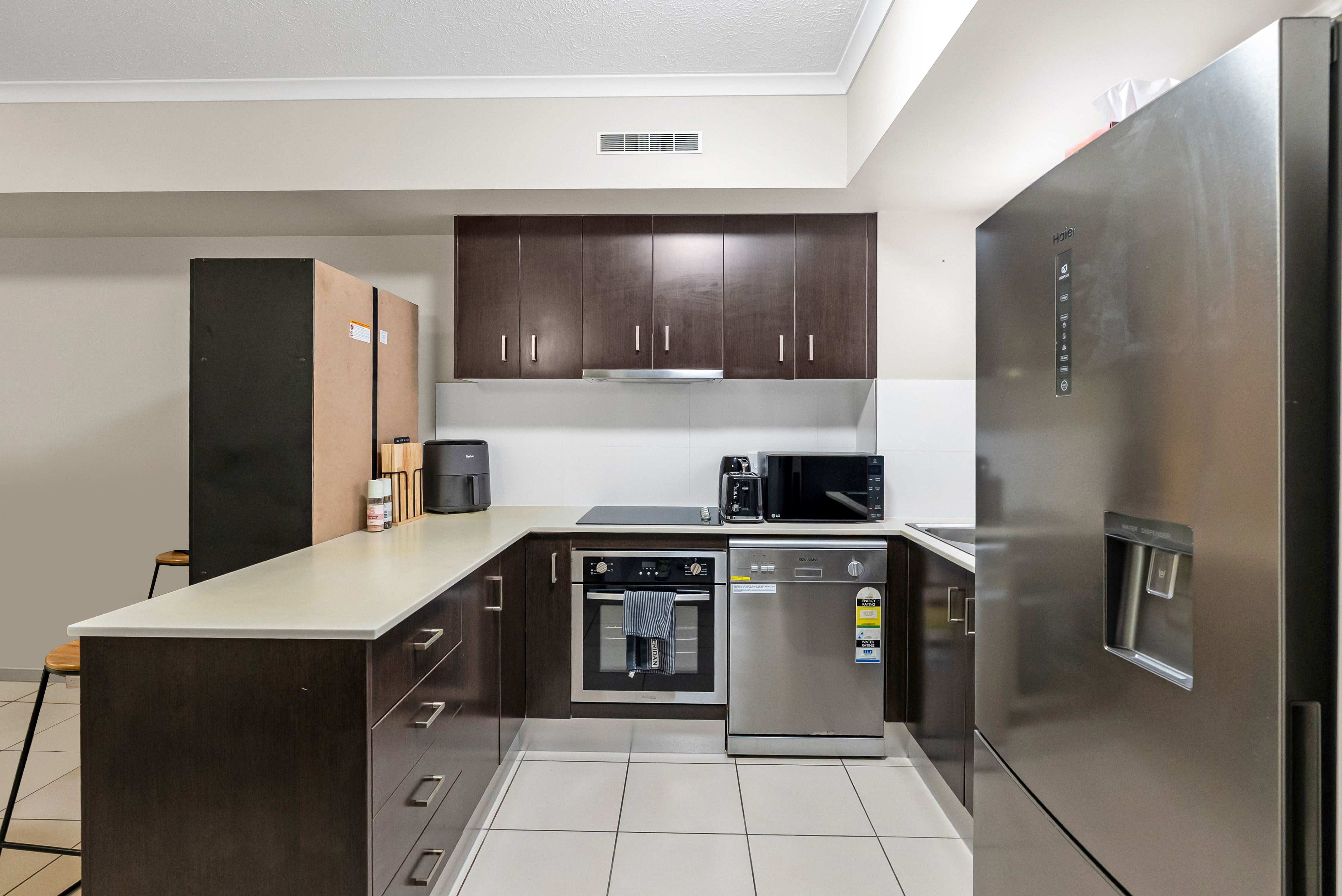 4/521-525 Varley Street, Yorkeys Knob - Thumbnail 3