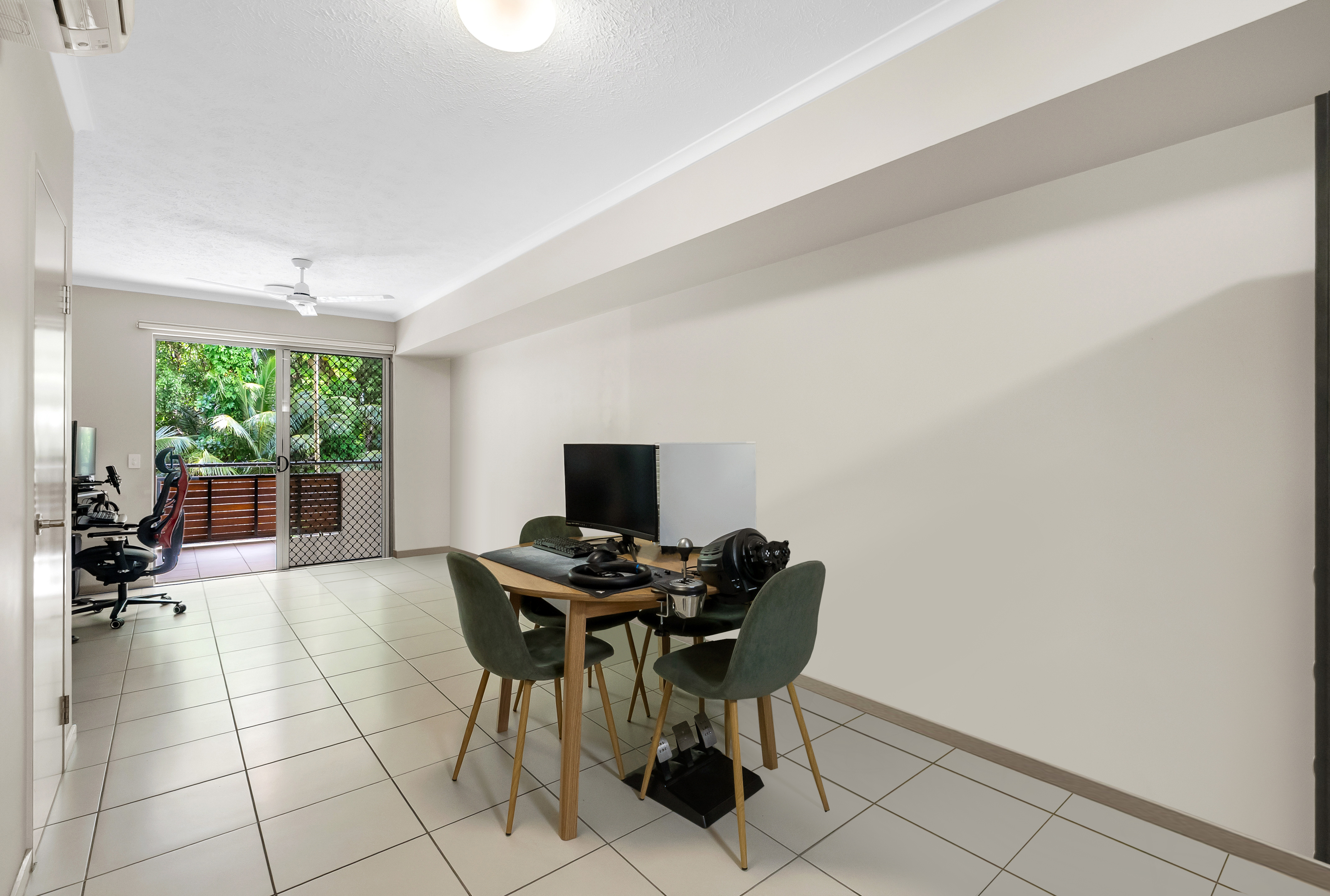 4/521-525 Varley Street, Yorkeys Knob - Thumbnail 5