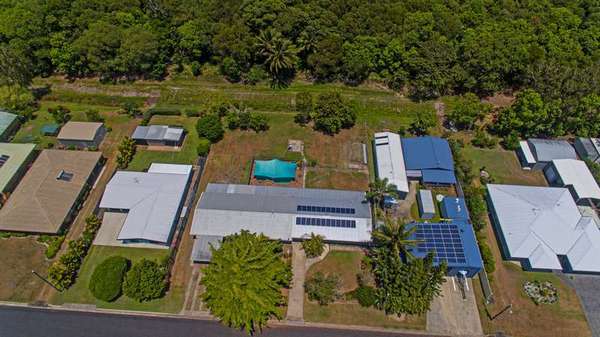 10-12 ANDREWS STREET, Kurrimine Beach - Thumbnail 5