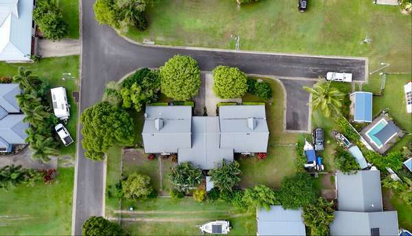 1 and 2/7 Dalgleish Street, Kurrimine Beach - Thumbnail 5