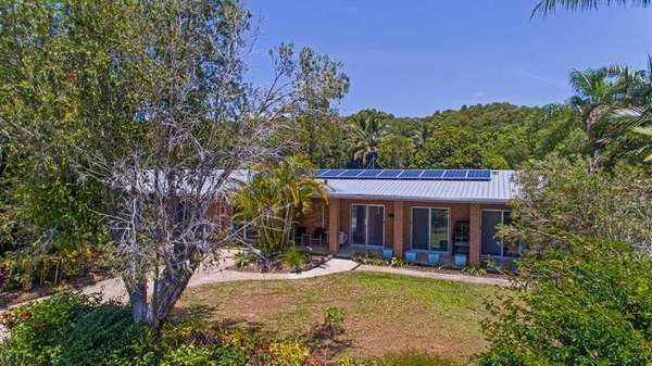 10-12 ANDREWS STREET, Kurrimine Beach - Thumbnail 4
