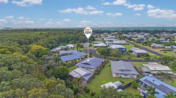 6 Bardon Close, Kurrimine Beach - Thumbnail 3