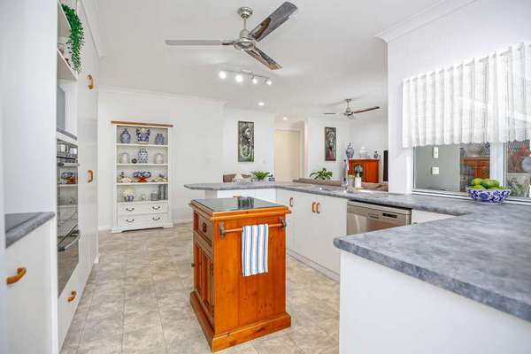 6 Bardon Close, Kurrimine Beach - Thumbnail 7