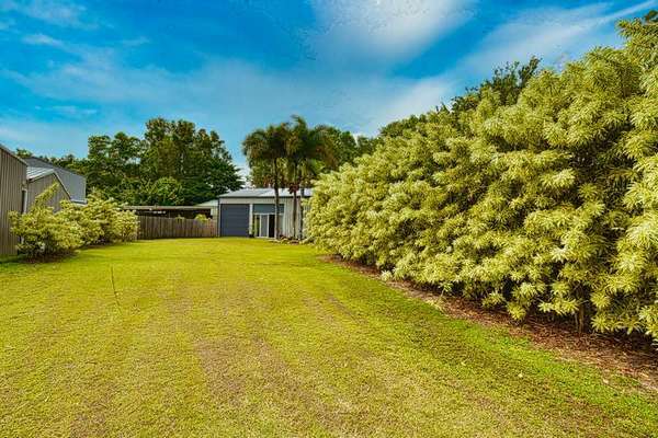 28 Melaleuca Drive, Tully Heads - Thumbnail 5