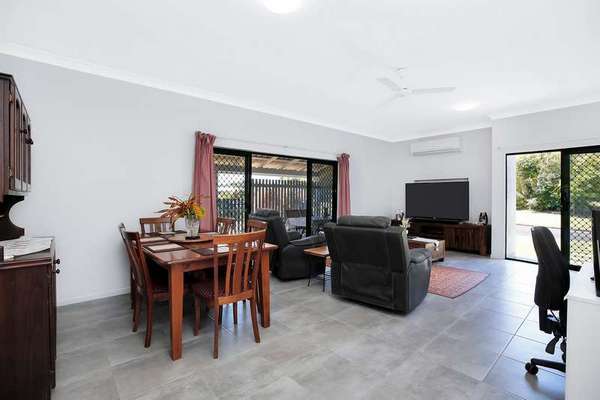 17 CASUARINA STREET, Tully Heads - Thumbnail 6
