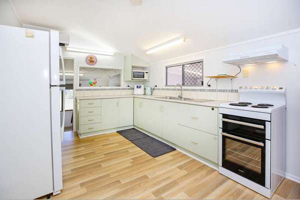8 Maria Street, Kurrimine Beach - Thumbnail 8