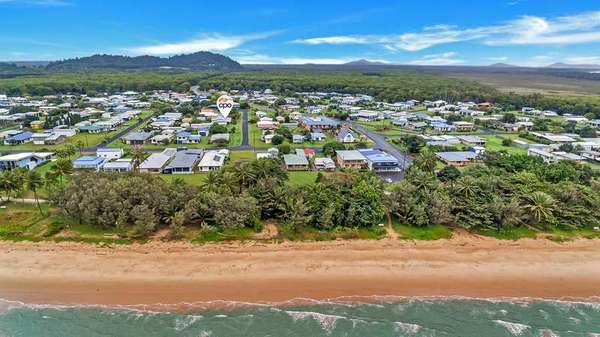 7 Maria Street, Kurrimine Beach - Thumbnail 3