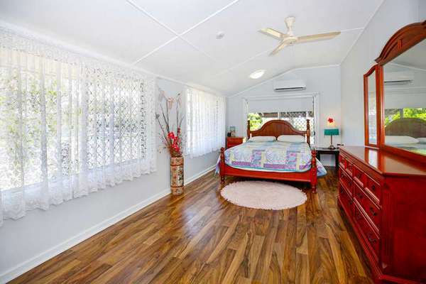 8 Maria Street, Kurrimine Beach - Thumbnail 2