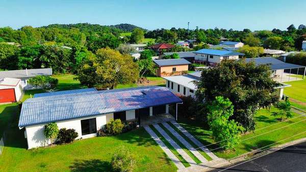 28 Rebecca Jane Parade, Kurrimine Beach - Thumbnail 2