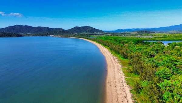 55 JACOBS ROAD, Kurrimine Beach - Thumbnail 7