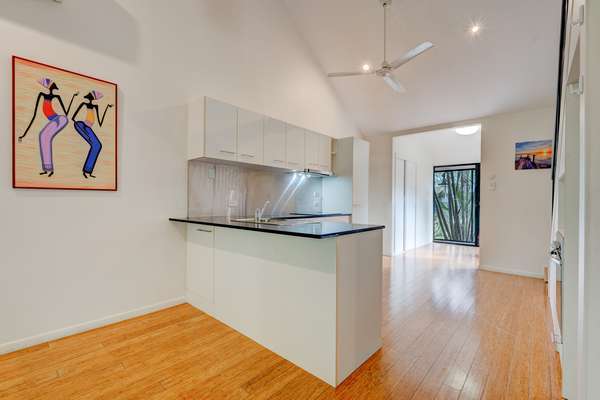 1 and 2/7 Dalgleish Street, Kurrimine Beach - Thumbnail 6