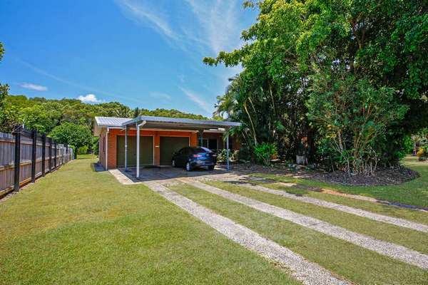 10-12 ANDREWS STREET, Kurrimine Beach - Thumbnail 3