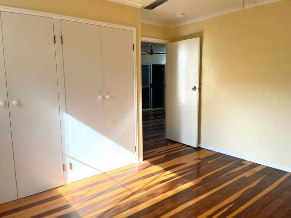 12 Olive Crescent, Kurrimine Beach - Thumbnail 6