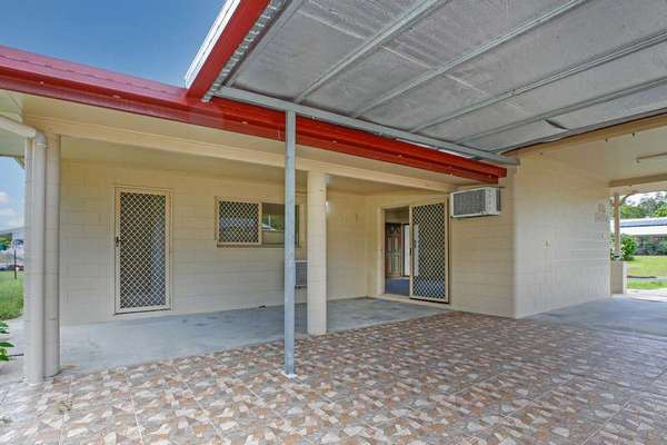 15 Casuarina Street, Tully Heads - Thumbnail 4