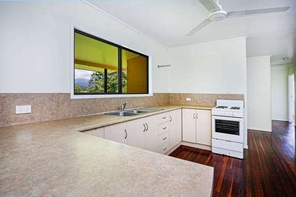 86 Cuthill Road, Walter Lever Estate - Thumbnail 6