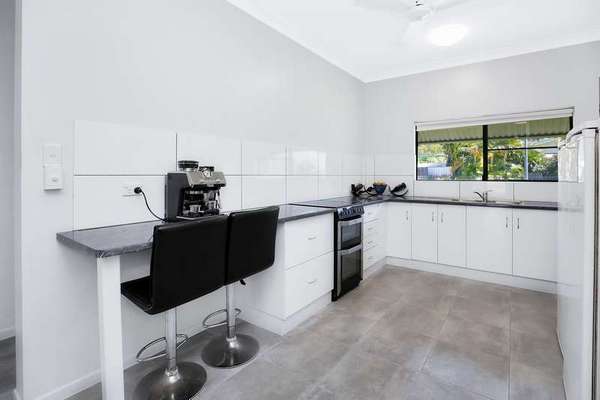 17 CASUARINA STREET, Tully Heads - Thumbnail 8