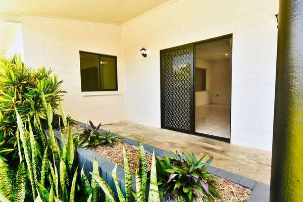 28 Rebecca Jane Parade, Kurrimine Beach - Thumbnail 7