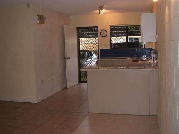 1/23 Harris Street, Parramatta Park - Thumbnail 2