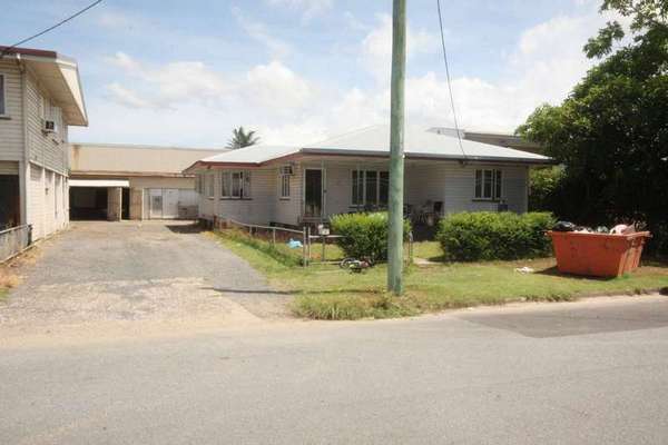 43-45 Joan Street, Bungalow - Thumbnail 2